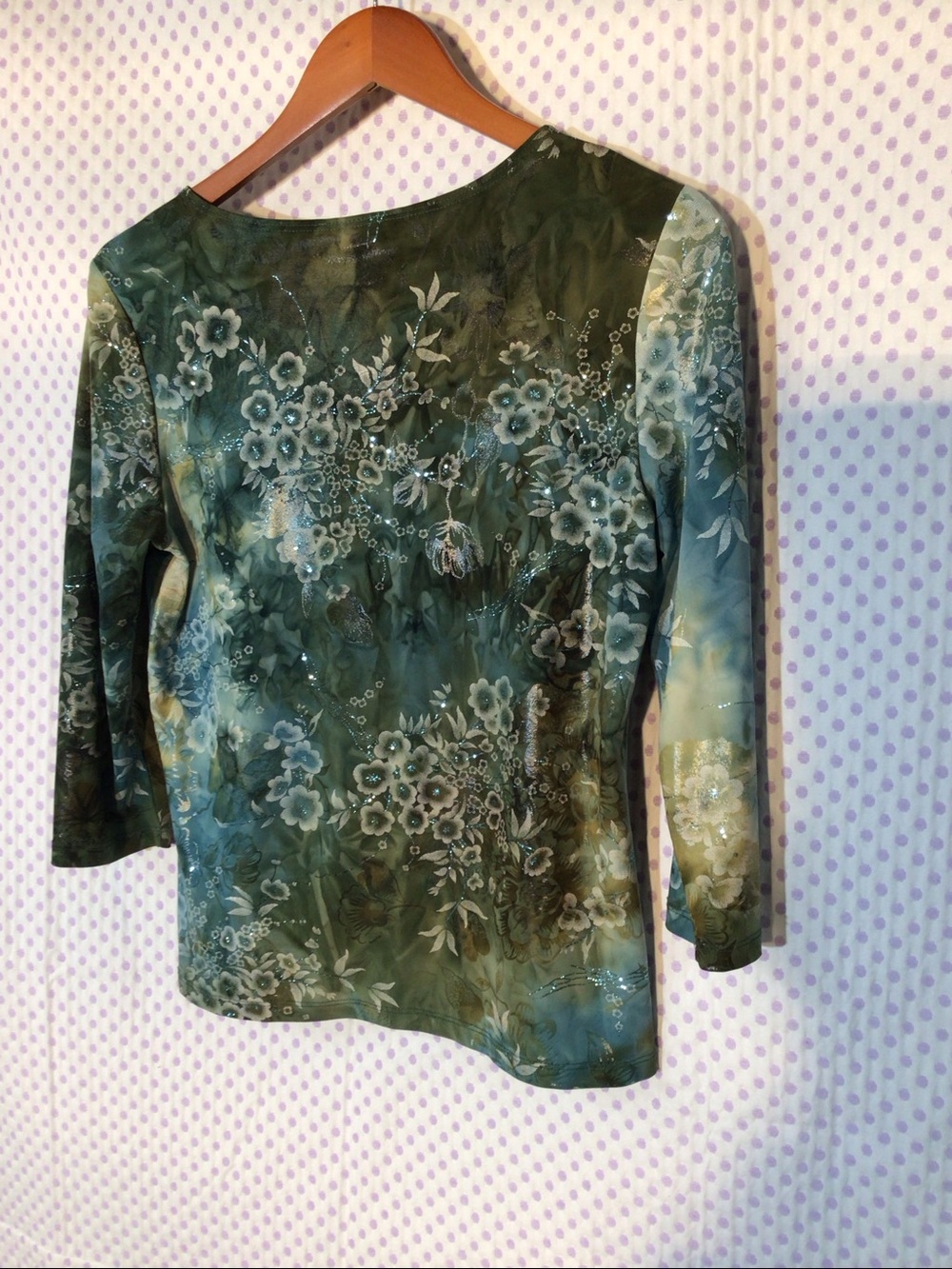 Dress Barn Vintage Green Floral Glitter 3/4 Sleeve Top - Picture 2 of 3